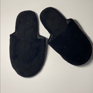 Black slippers